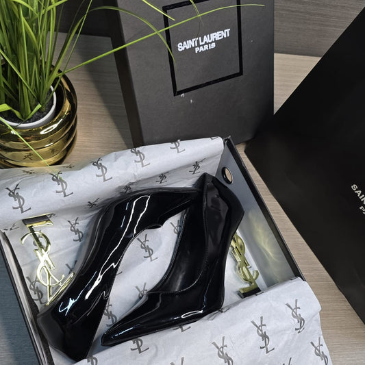 Saint Laurent Opyum Monogram Pumps